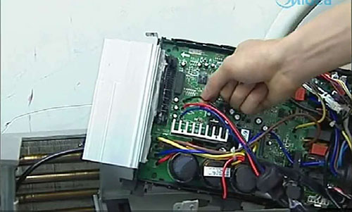 珠山美的空调电话是多少